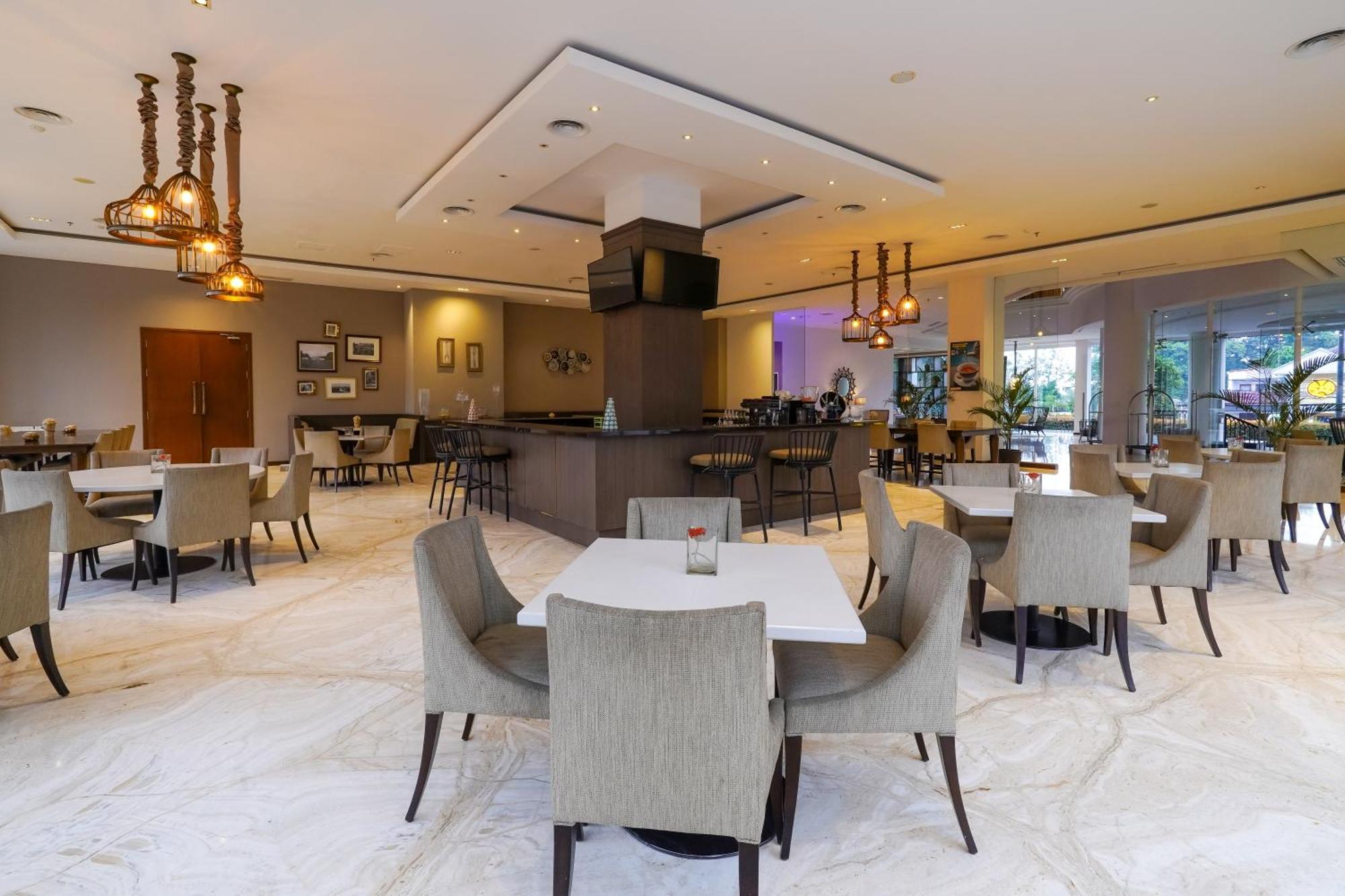 Royal Padjadjaran Hotel Bogor Luaran gambar